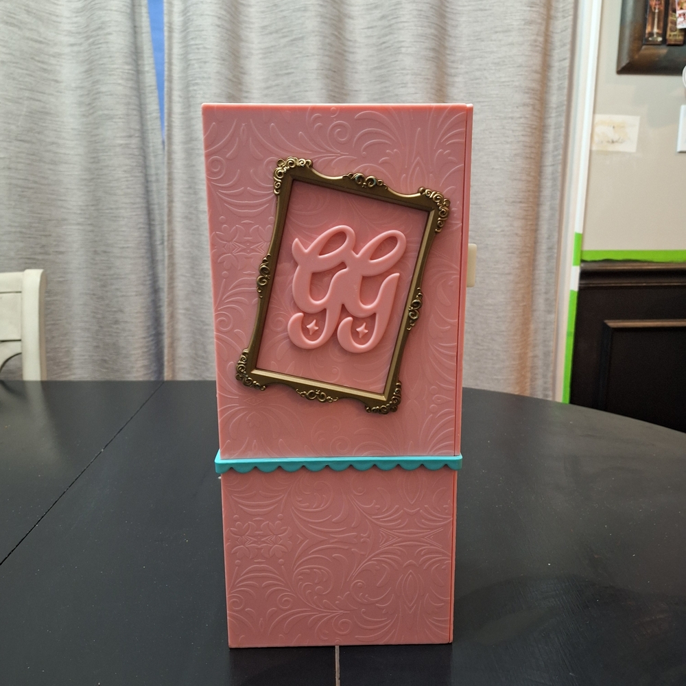 Glitter Girls Photo Booth with Doll - Picture 7 of 10